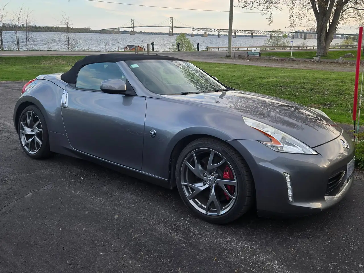 Nissan 370Z снимка Nissan 370Z