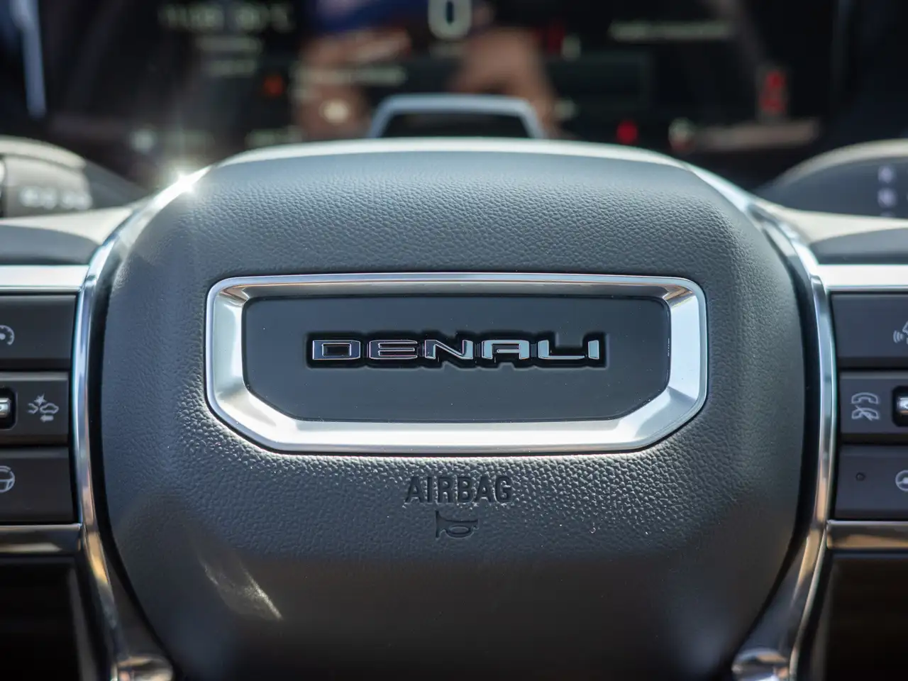 GMC Acadia снимка GMC Acadia