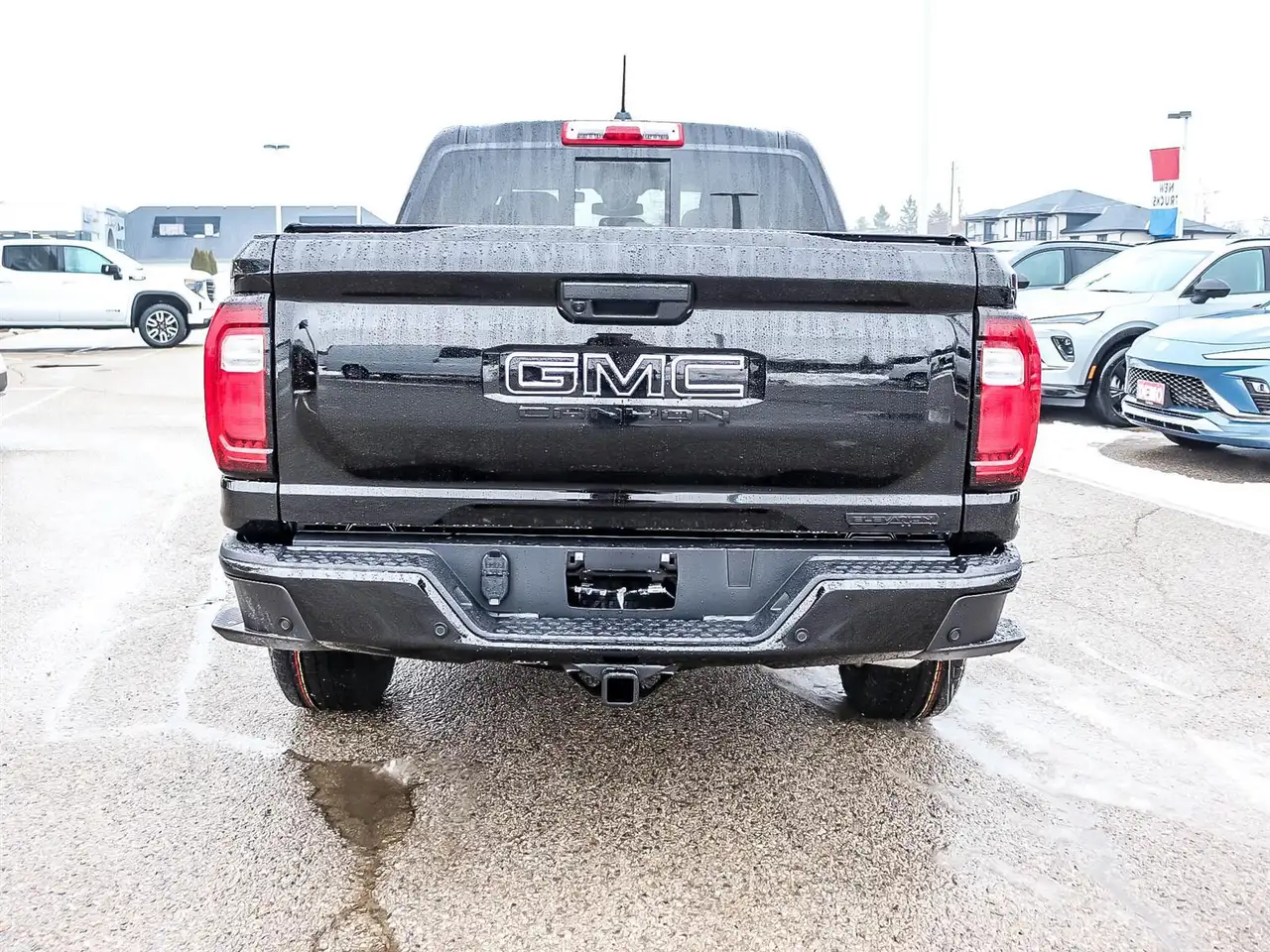 GMC Canyon снимка GMC Canyon