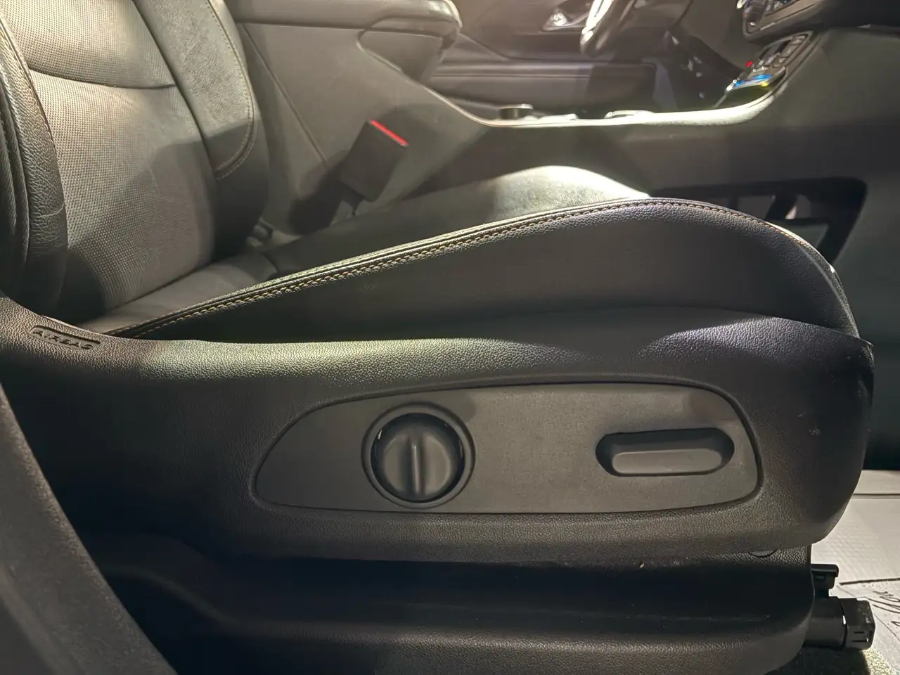 GMC Terrain photo GMC Terrain
