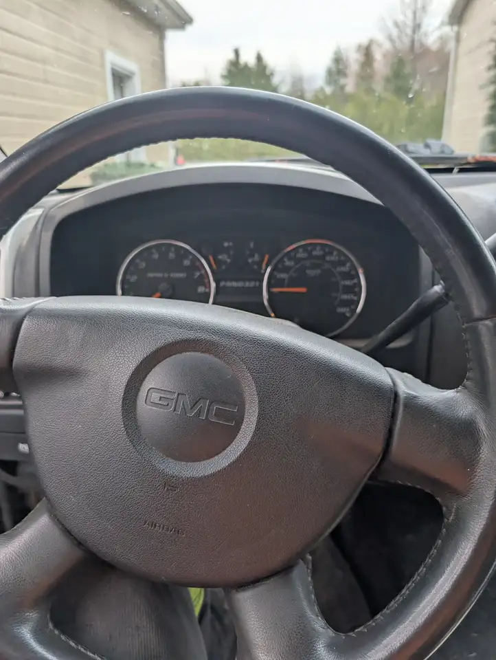GMC Canyon снимка GMC Canyon