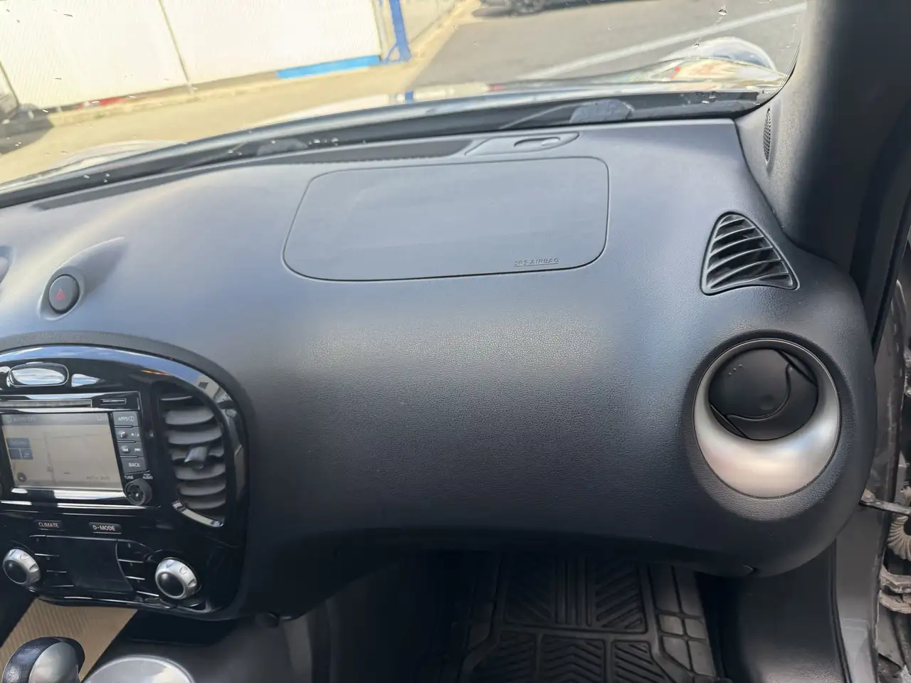 Nissan Juke снимка Nissan Juke