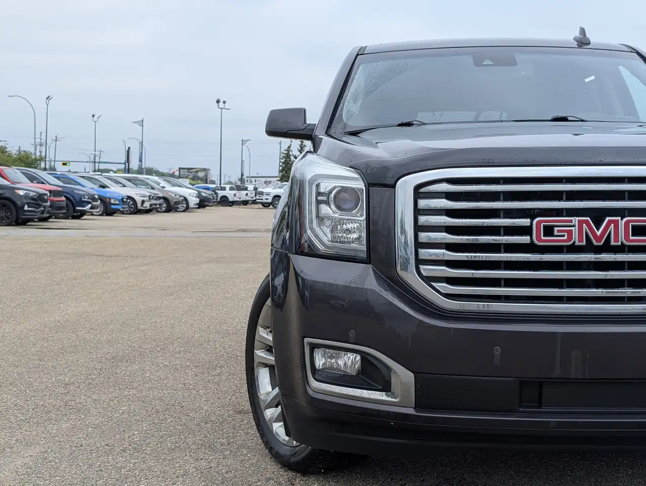GMC Yukon снимка GMC Yukon