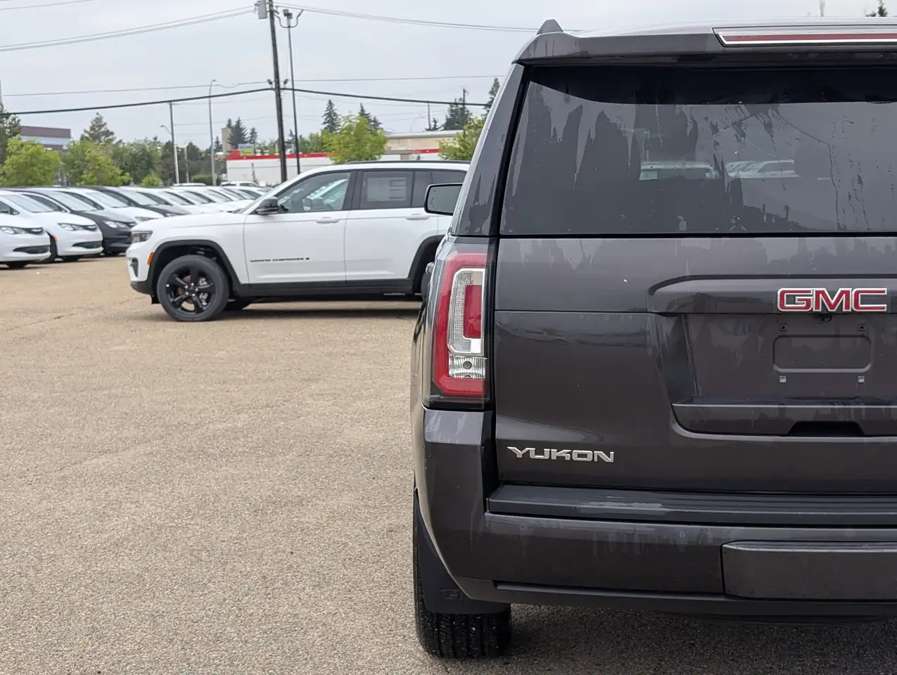 GMC Yukon снимка GMC Yukon