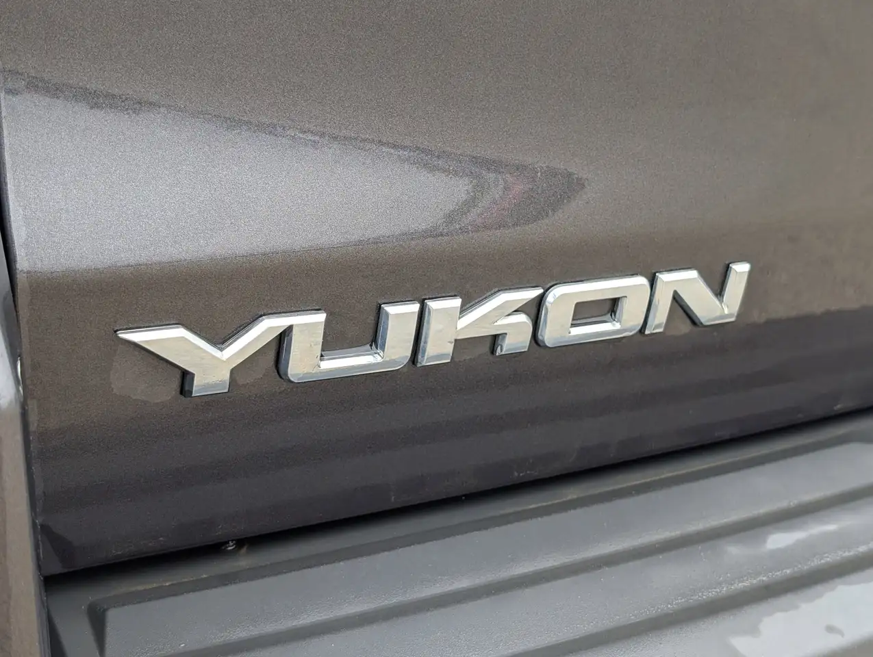 GMC Yukon снимка GMC Yukon