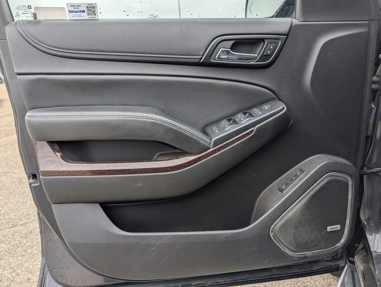 GMC Yukon снимка GMC Yukon