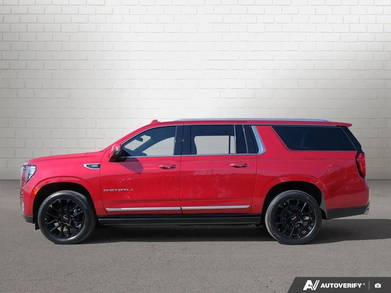 GMC Yukon снимка GMC Yukon