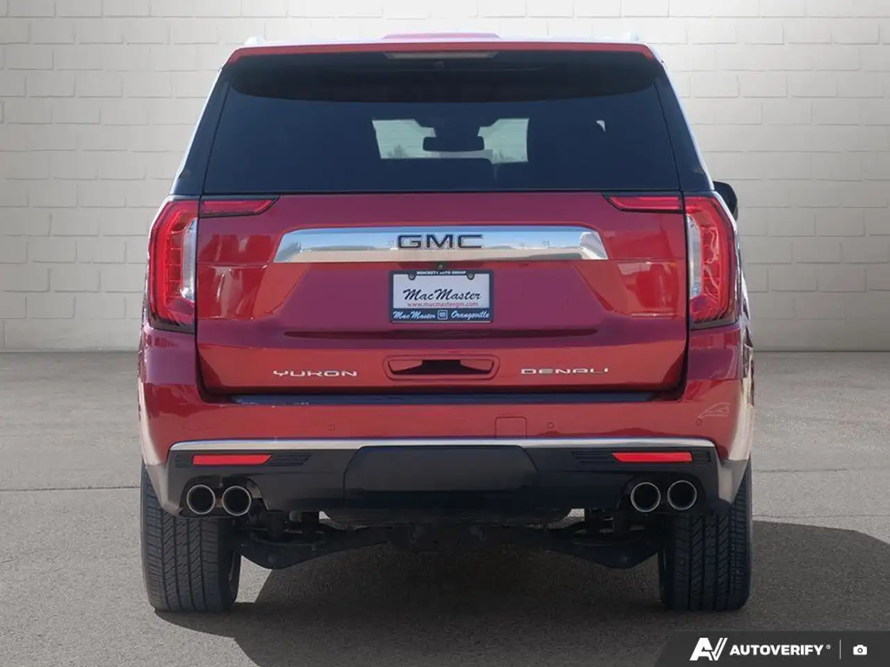 GMC Yukon снимка GMC Yukon