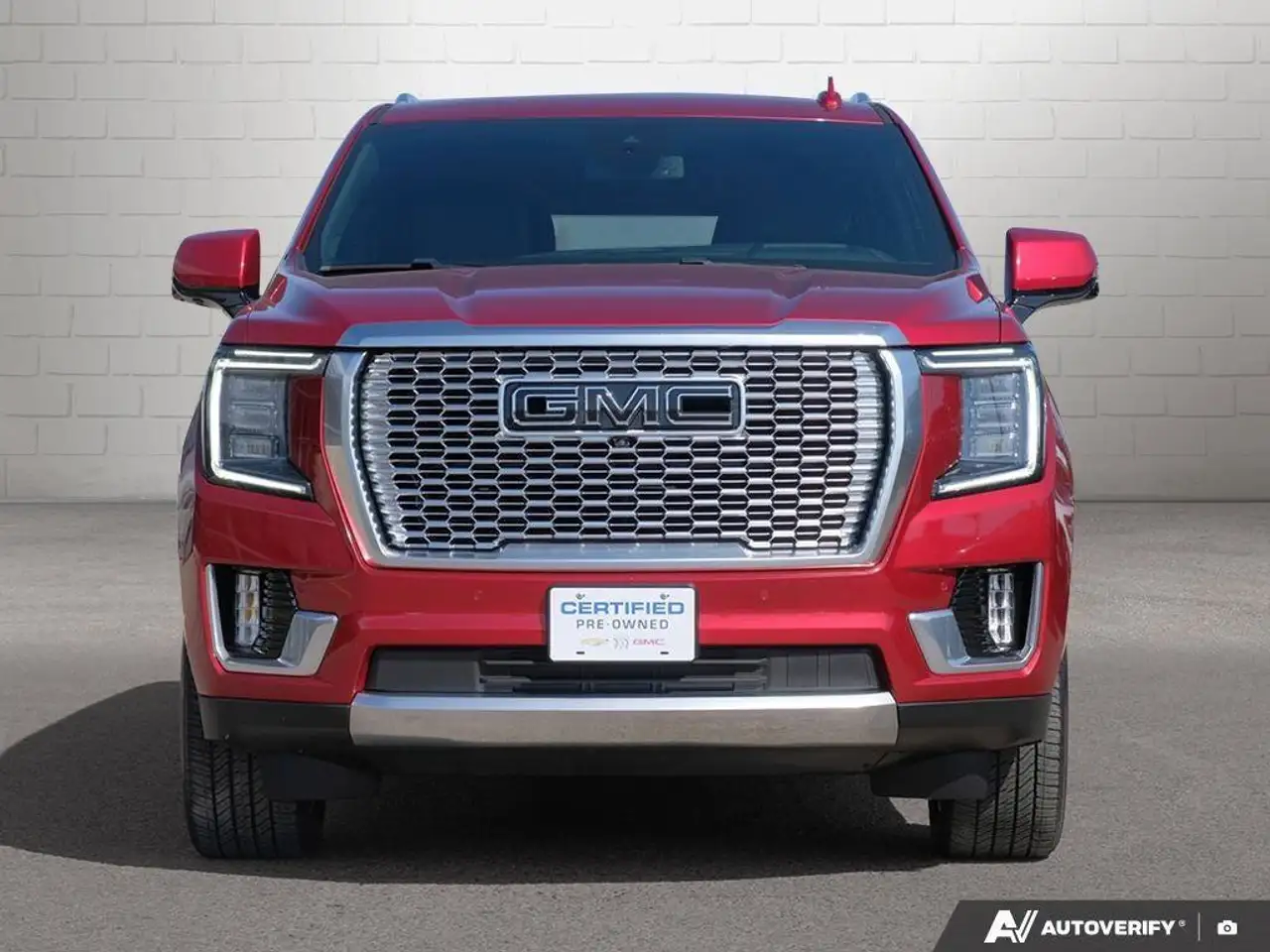 GMC Yukon снимка GMC Yukon