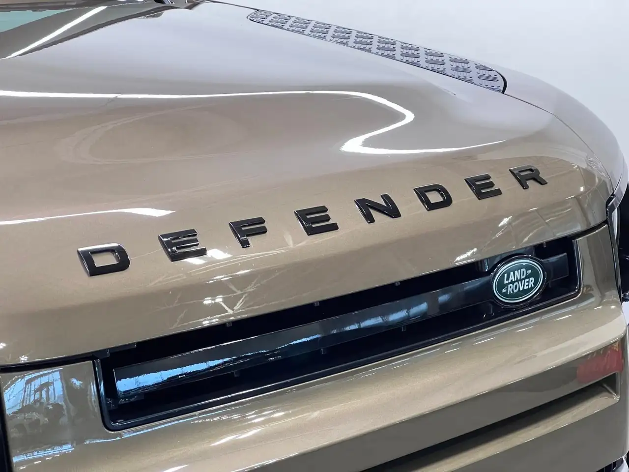 Land Rover Defender снимка Land Rover Defender