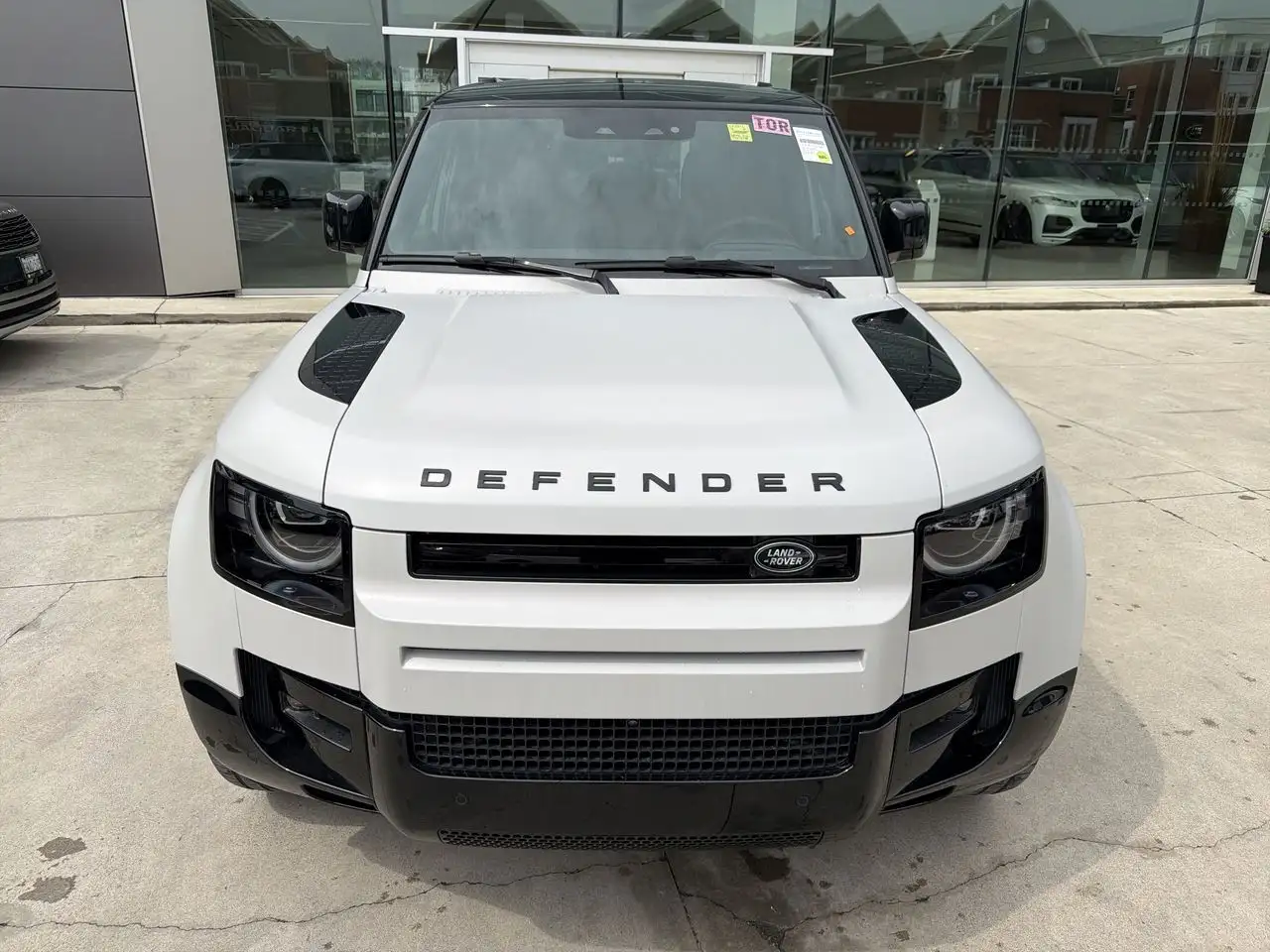 Land Rover Defender снимка Land Rover Defender