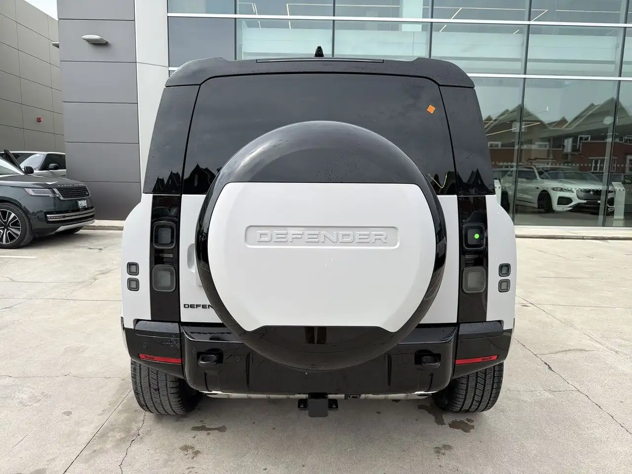 Land Rover Defender снимка Land Rover Defender