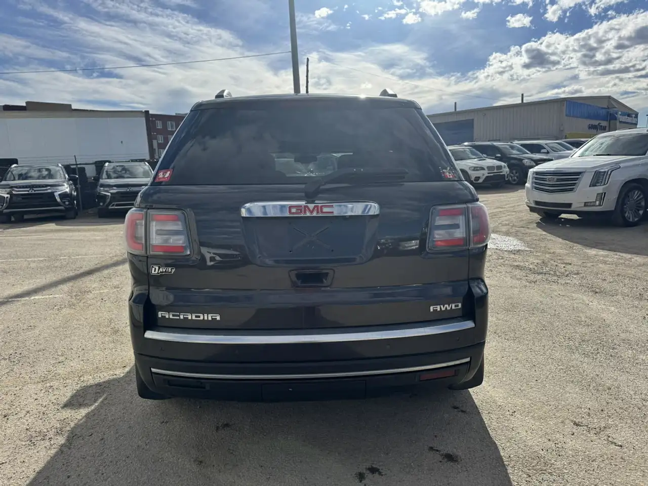 GMC Acadia снимка GMC Acadia
