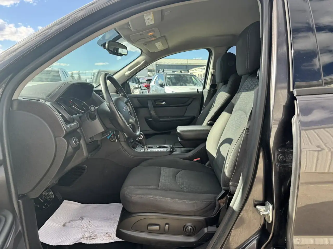 GMC Acadia снимка GMC Acadia