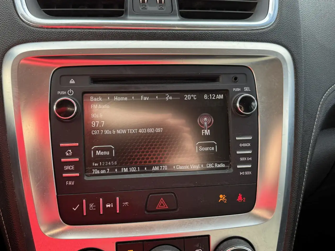GMC Acadia снимка GMC Acadia