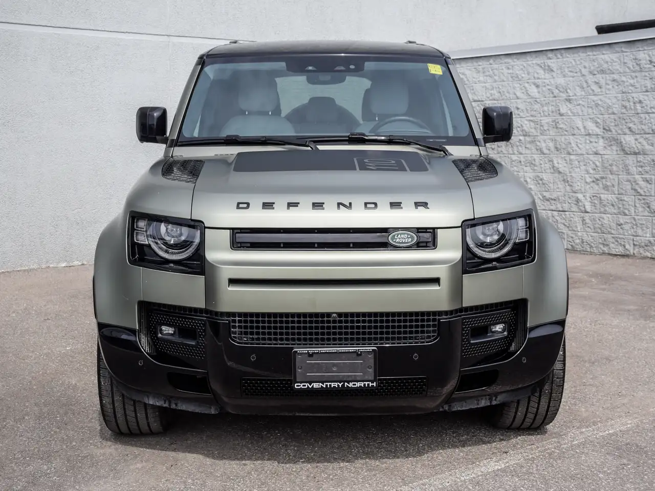 Land Rover Defender снимка Land Rover Defender
