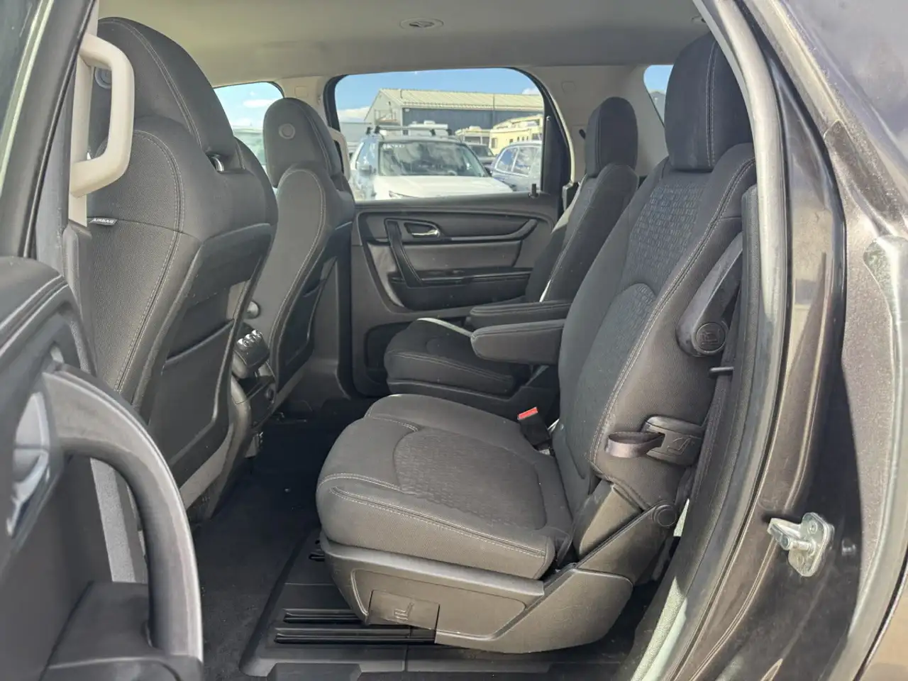 GMC Acadia снимка GMC Acadia
