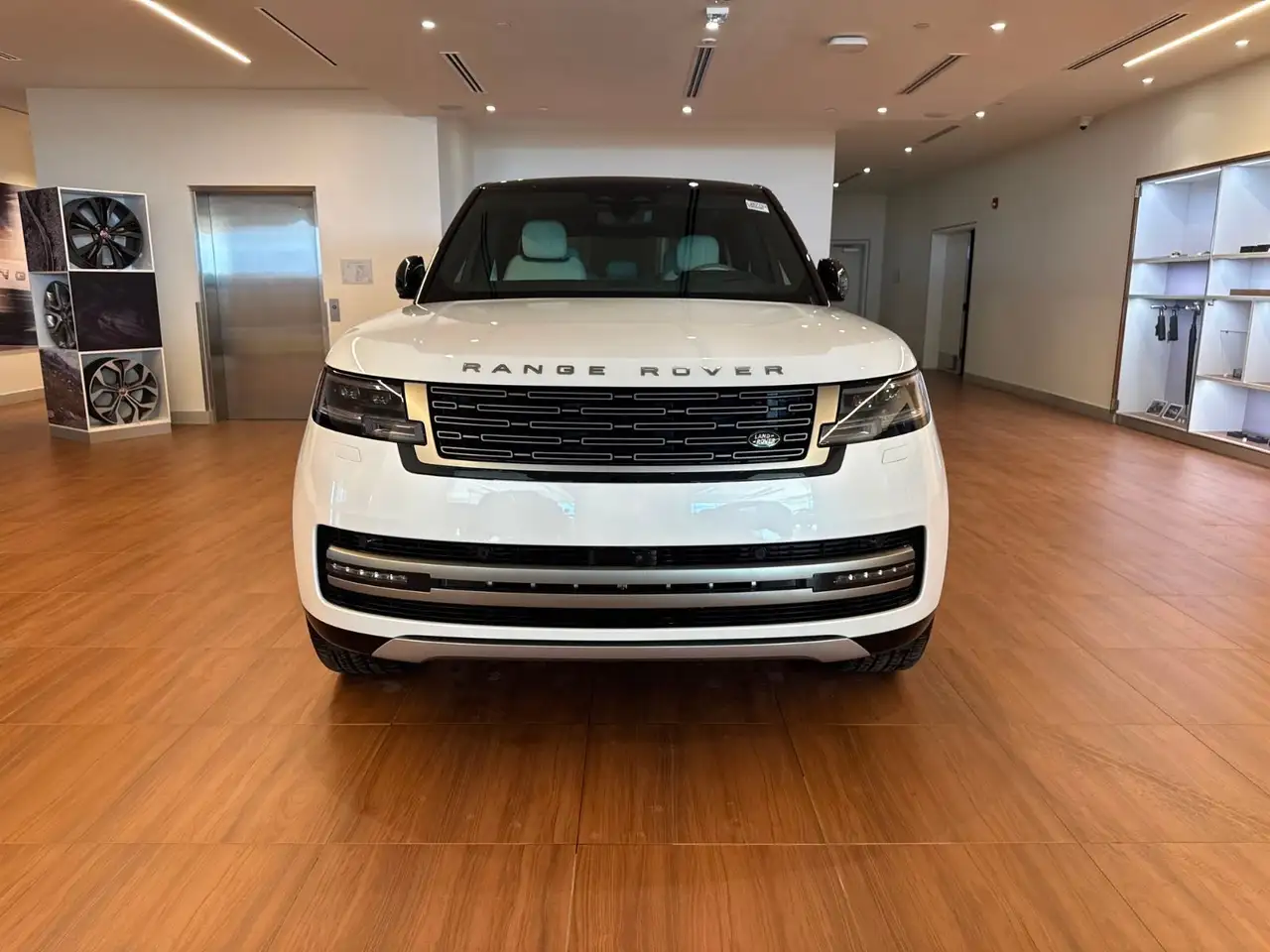 Land Rover Range Rover снимка Land Rover Range Rover