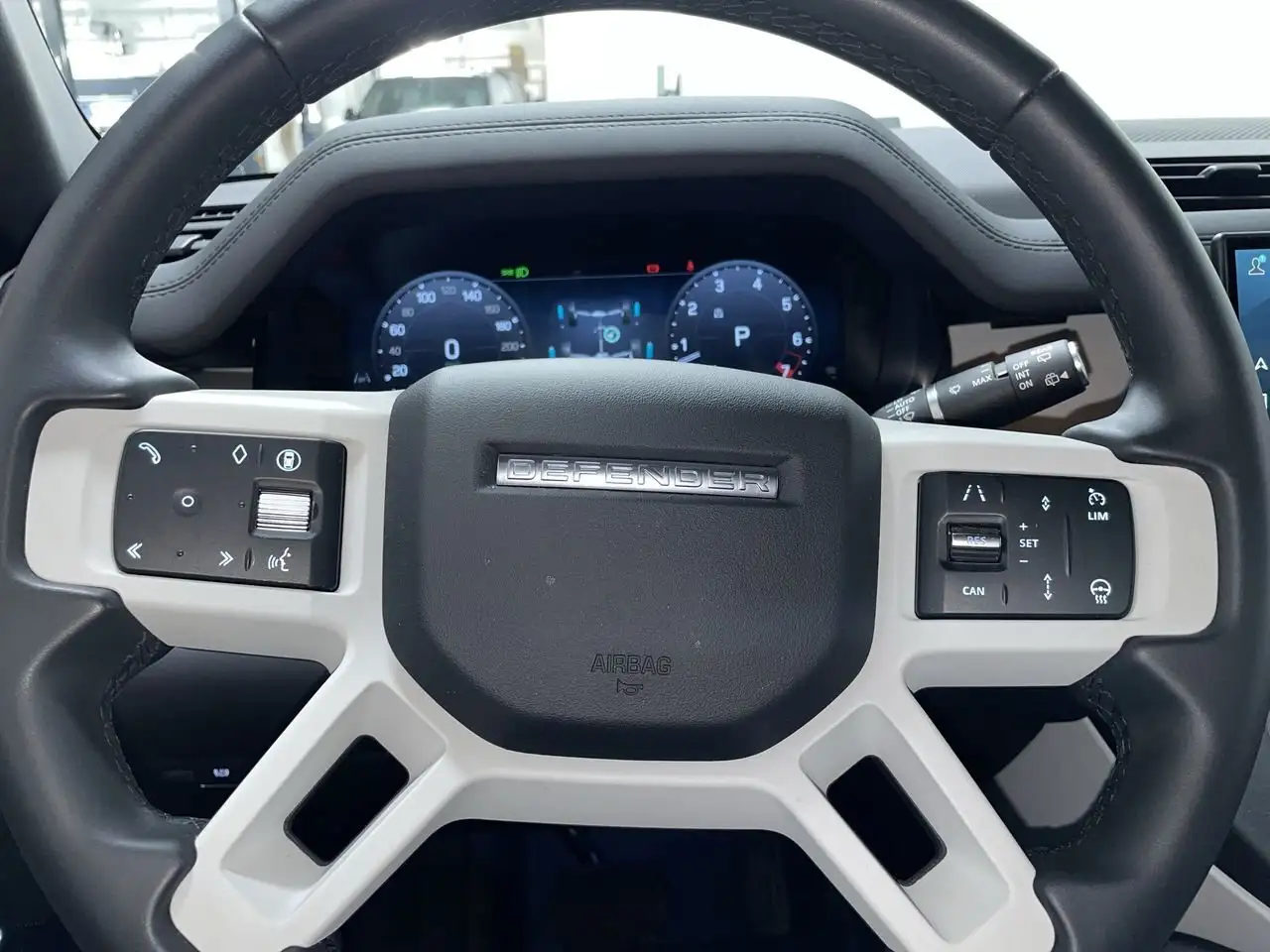 Land Rover Defender снимка Land Rover Defender