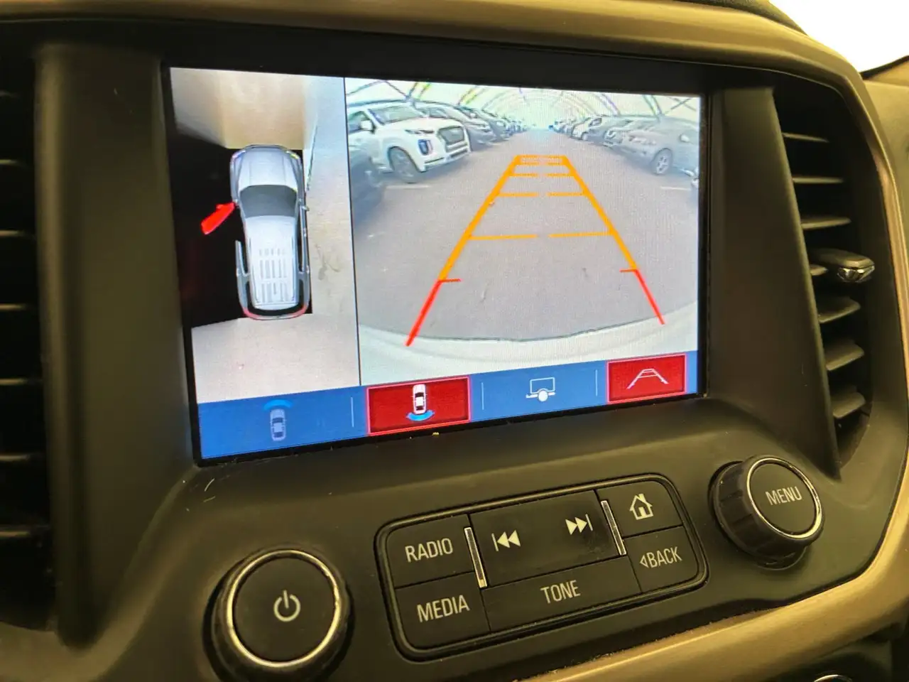 GMC Acadia снимка GMC Acadia