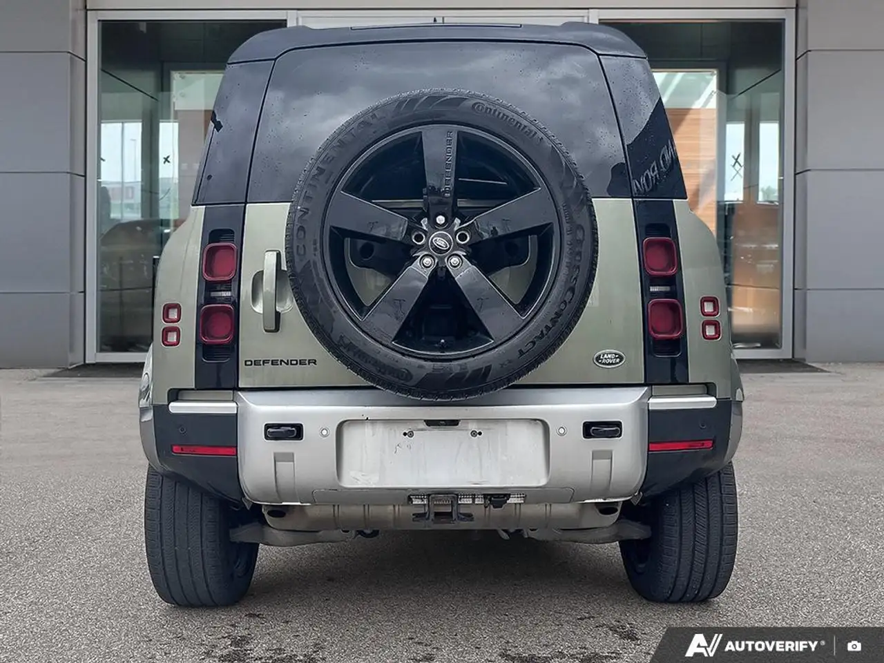 Land Rover Defender снимка Land Rover Defender