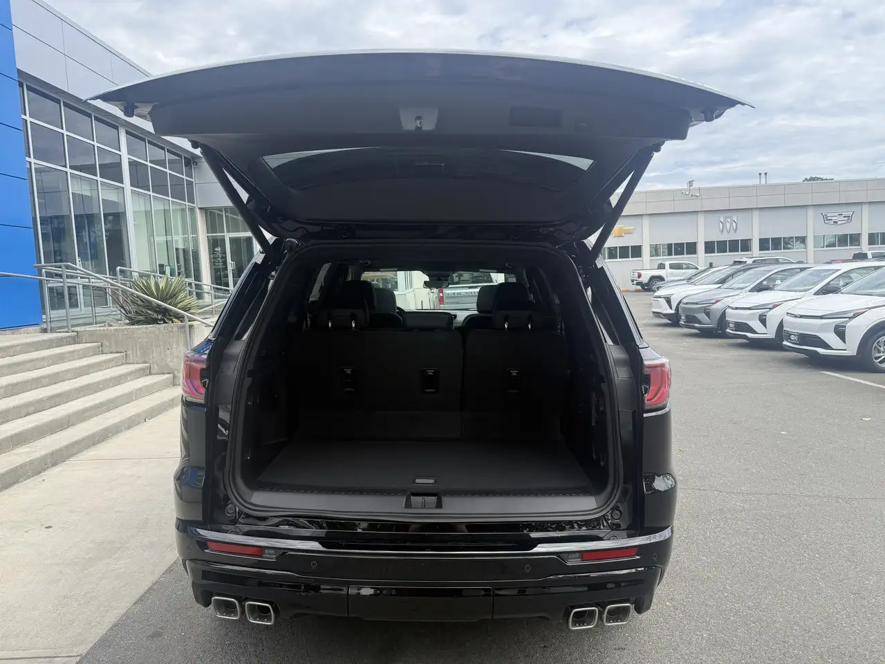 GMC Acadia снимка GMC Acadia