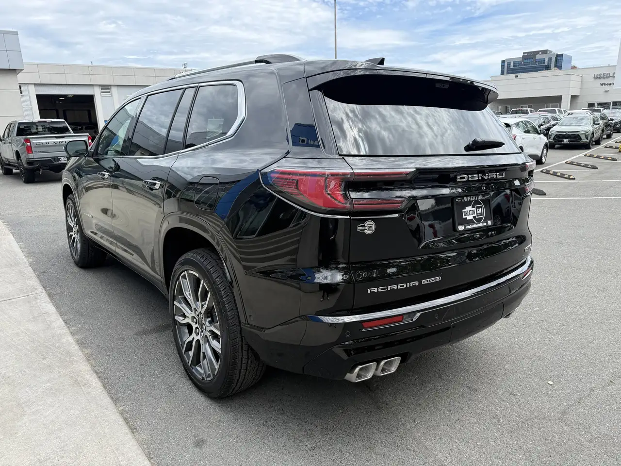GMC Acadia снимка GMC Acadia
