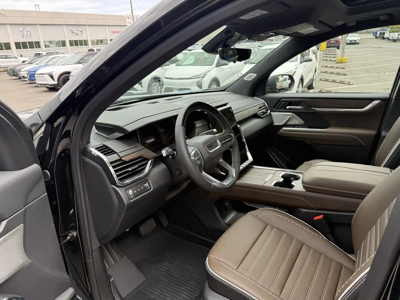 GMC Acadia снимка GMC Acadia