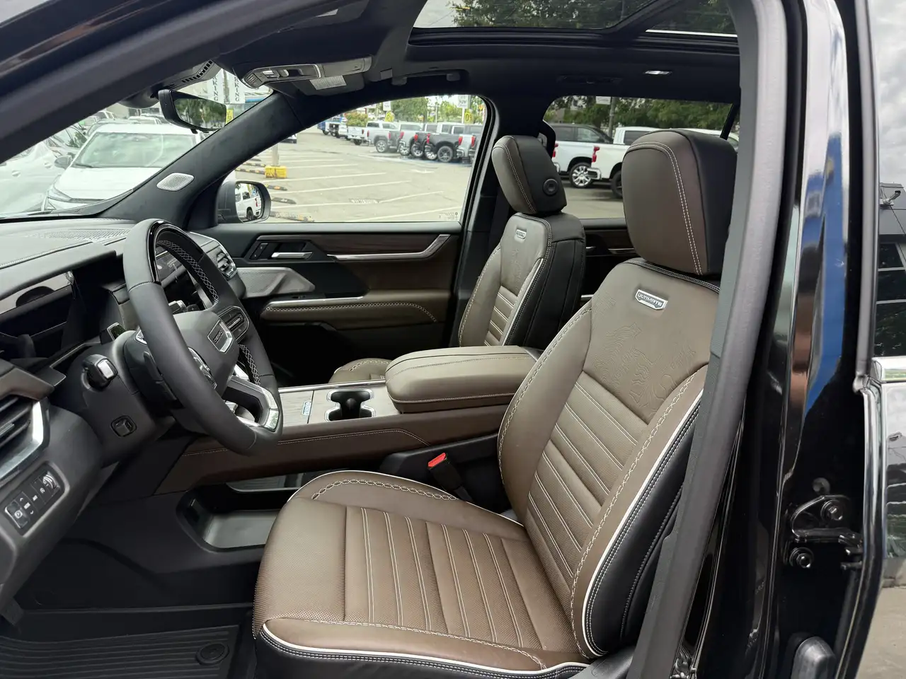 GMC Acadia снимка GMC Acadia