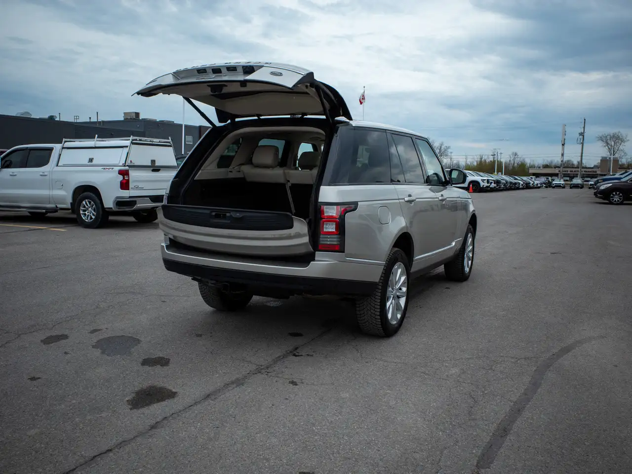 Land Rover Range Rover снимка Land Rover Range Rover