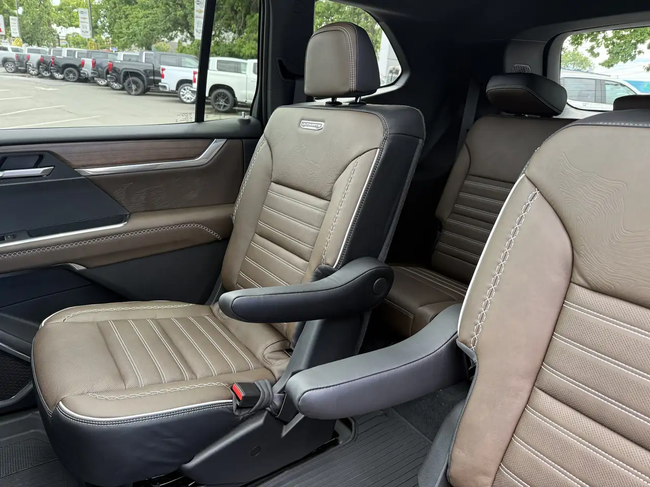 GMC Acadia снимка GMC Acadia