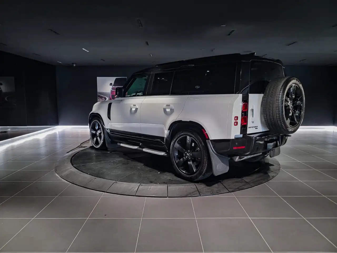 Land Rover Defender снимка Land Rover Defender