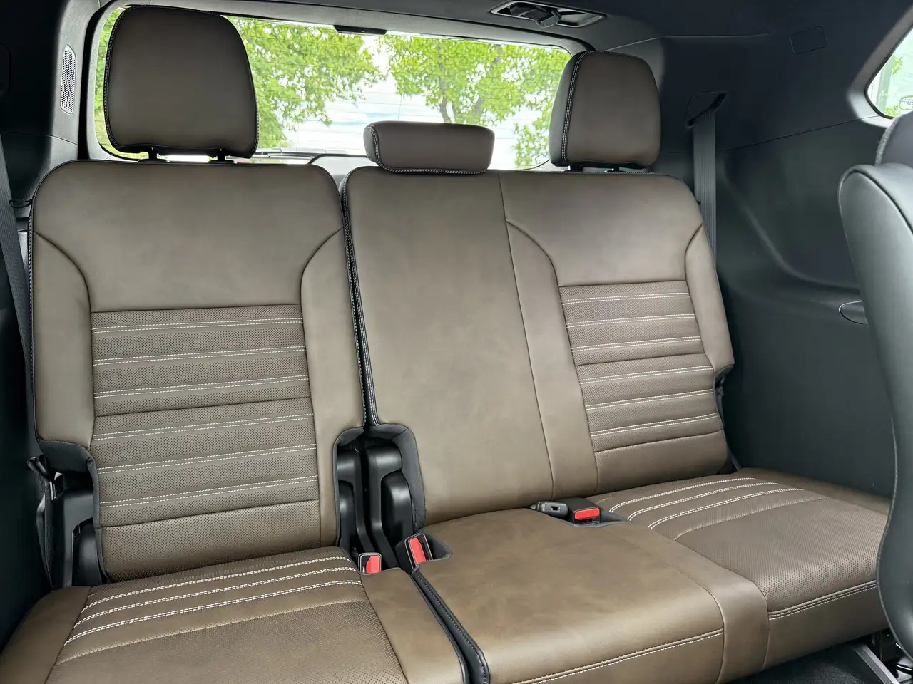 GMC Acadia снимка GMC Acadia