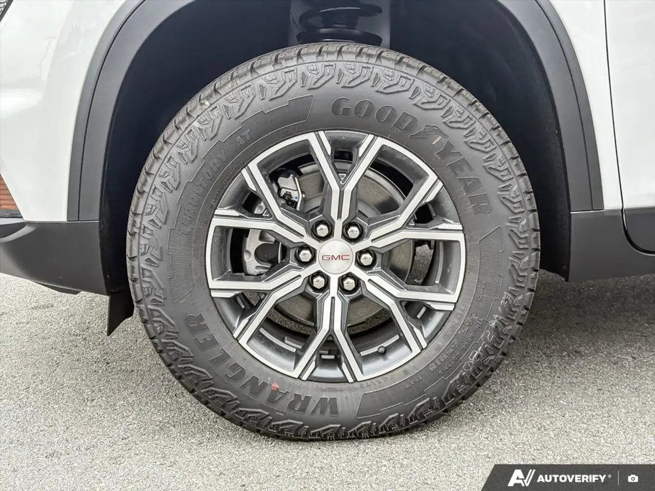 GMC Acadia photo GMC Acadia