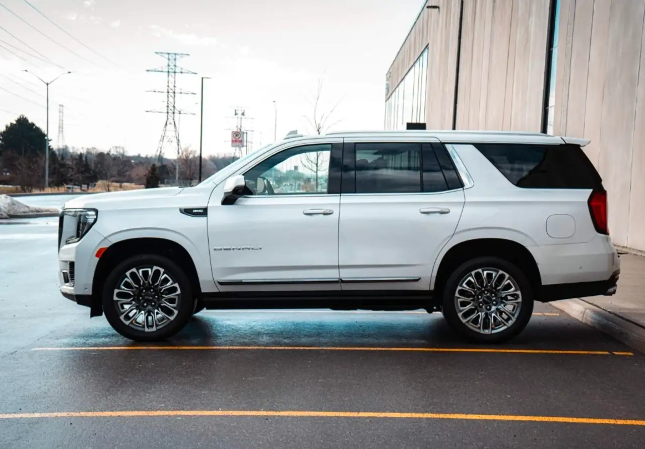 GMC Yukon снимка GMC Yukon