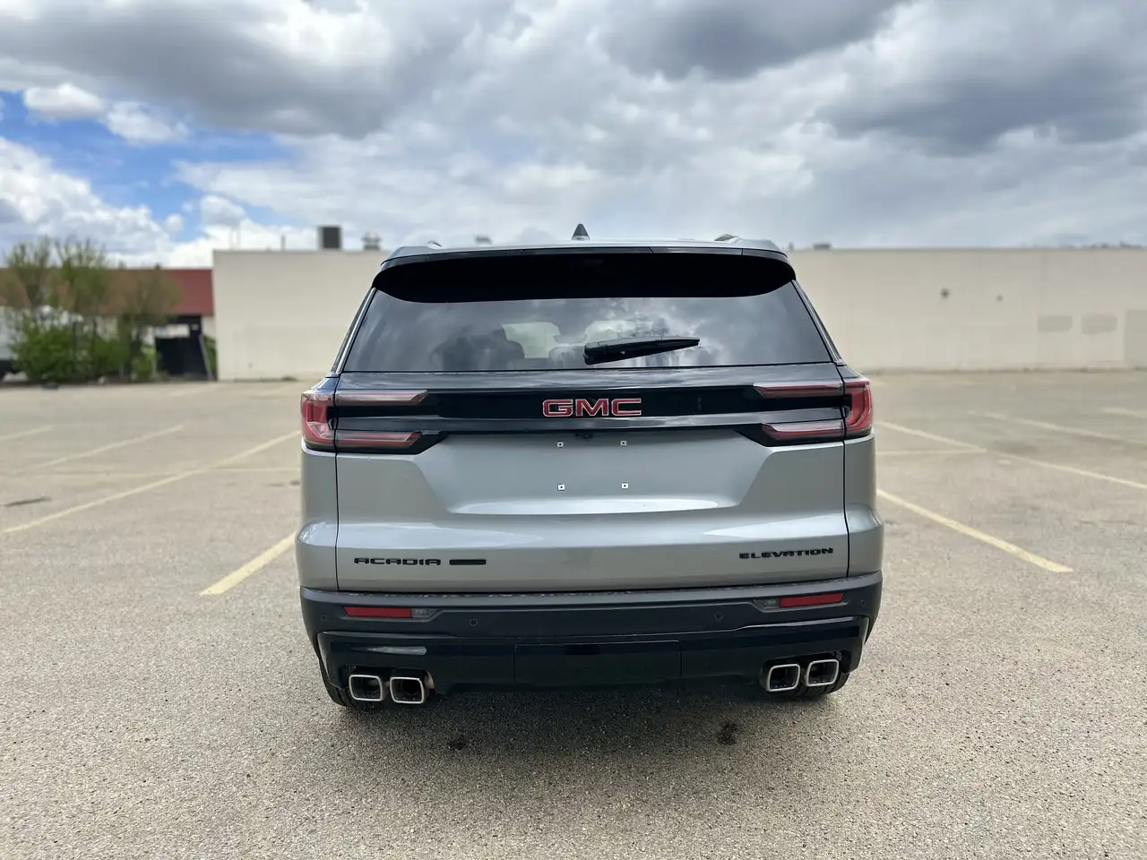 GMC Acadia снимка GMC Acadia