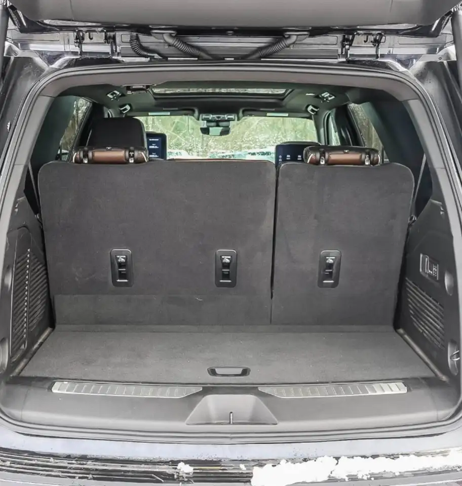 GMC Yukon снимка GMC Yukon