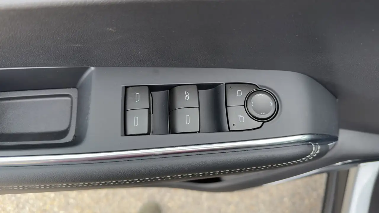GMC Acadia снимка GMC Acadia