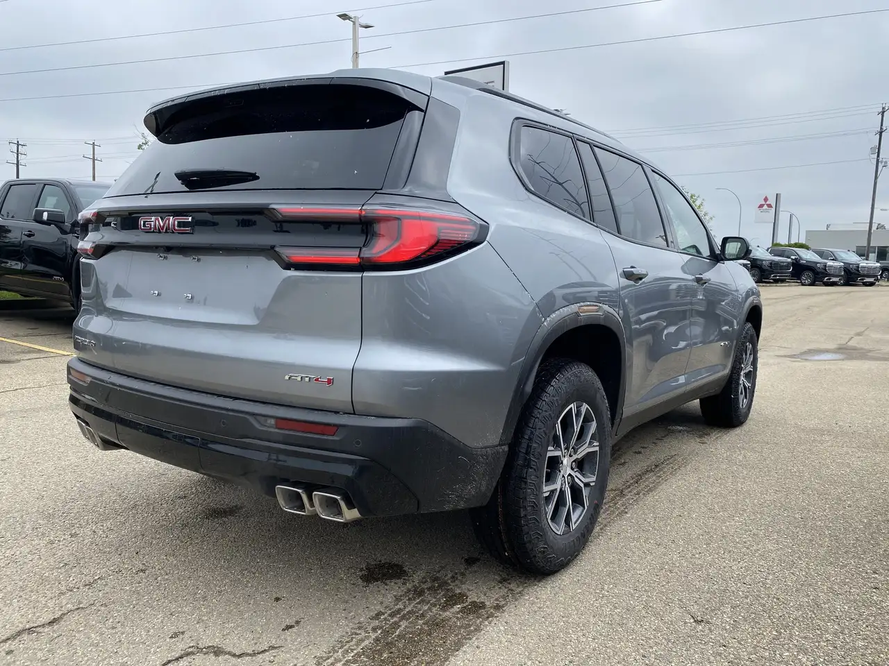 GMC Acadia снимка GMC Acadia
