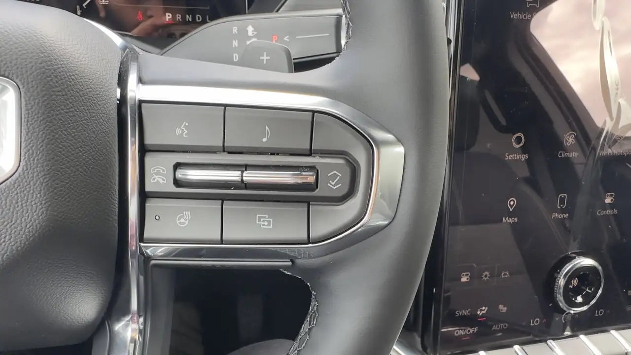 GMC Acadia снимка GMC Acadia