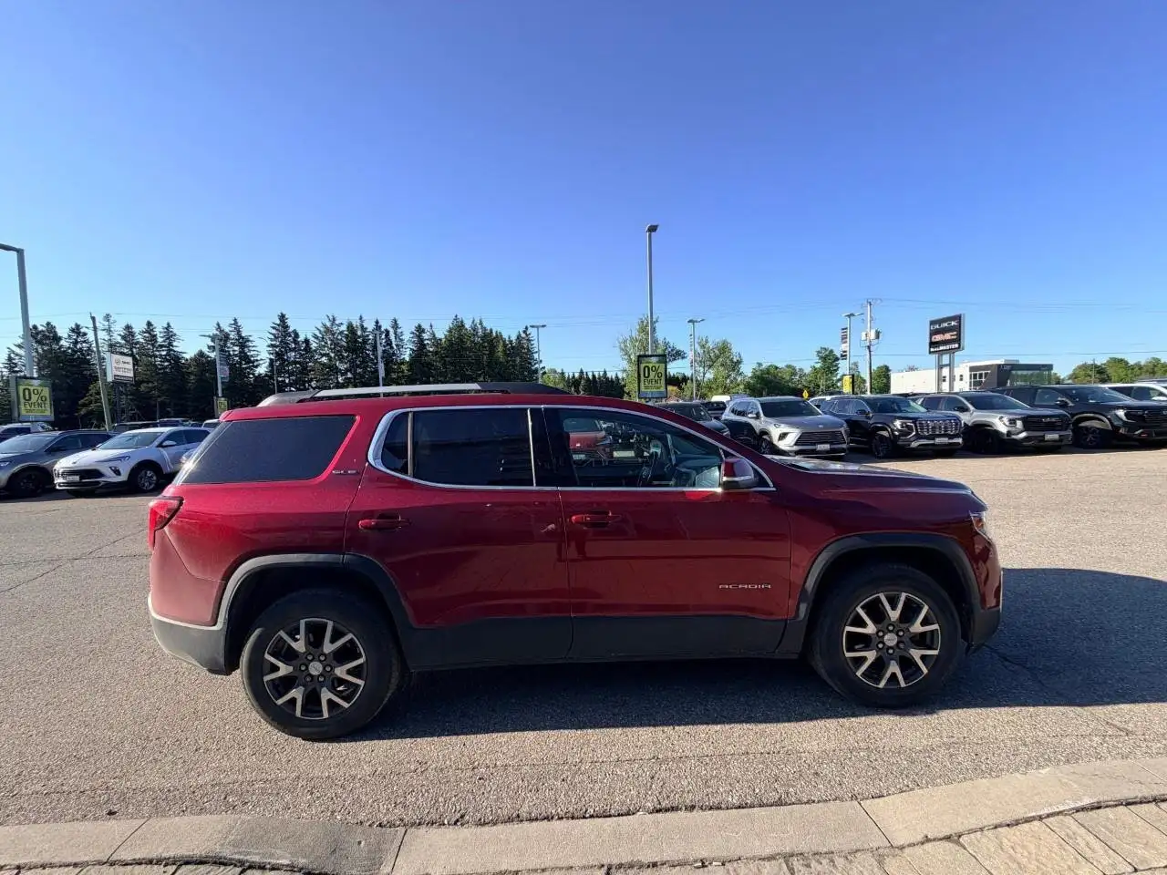 GMC Acadia photo GMC Acadia