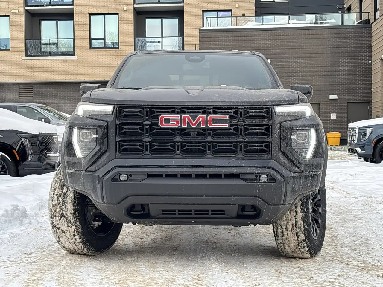 GMC Canyon photo GMC Canyon