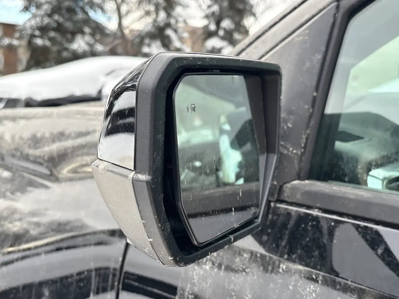 GMC Canyon photo GMC Canyon