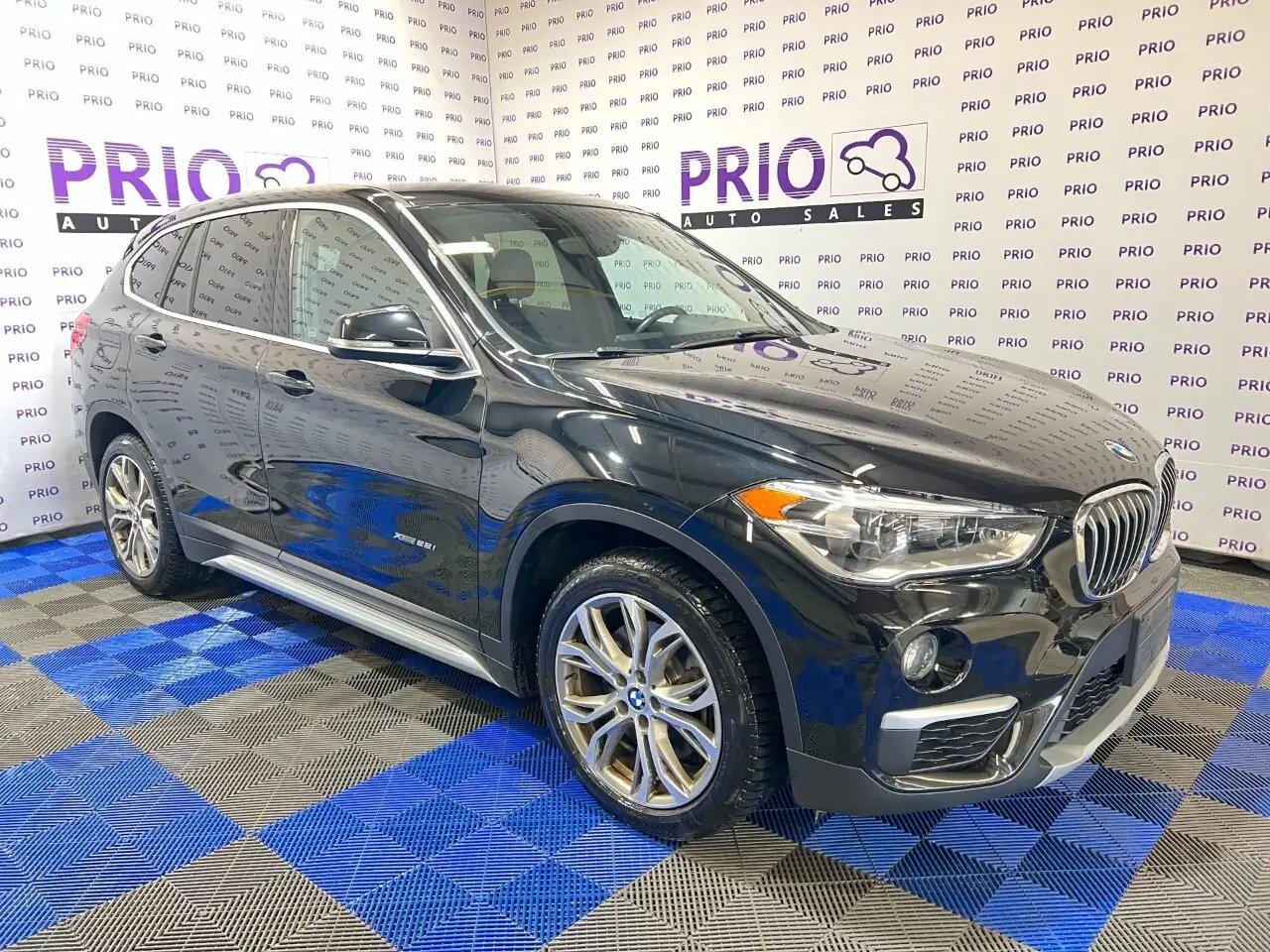 BMW X1 photo BMW X1