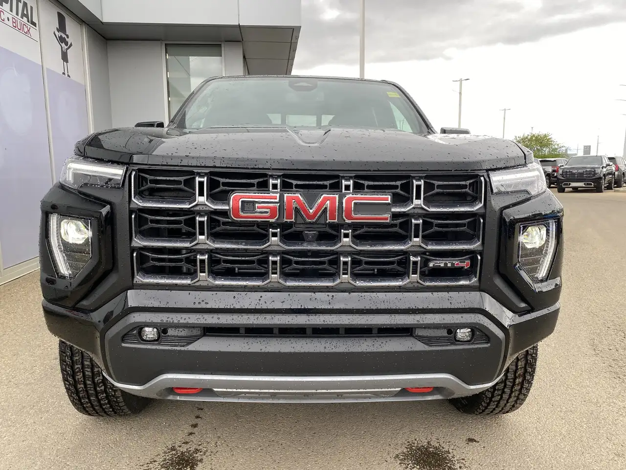 GMC Canyon photo GMC Canyon