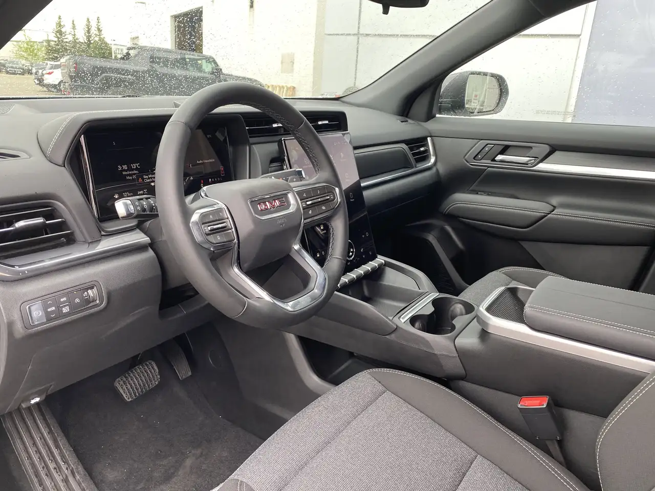 GMC Terrain photo GMC Terrain