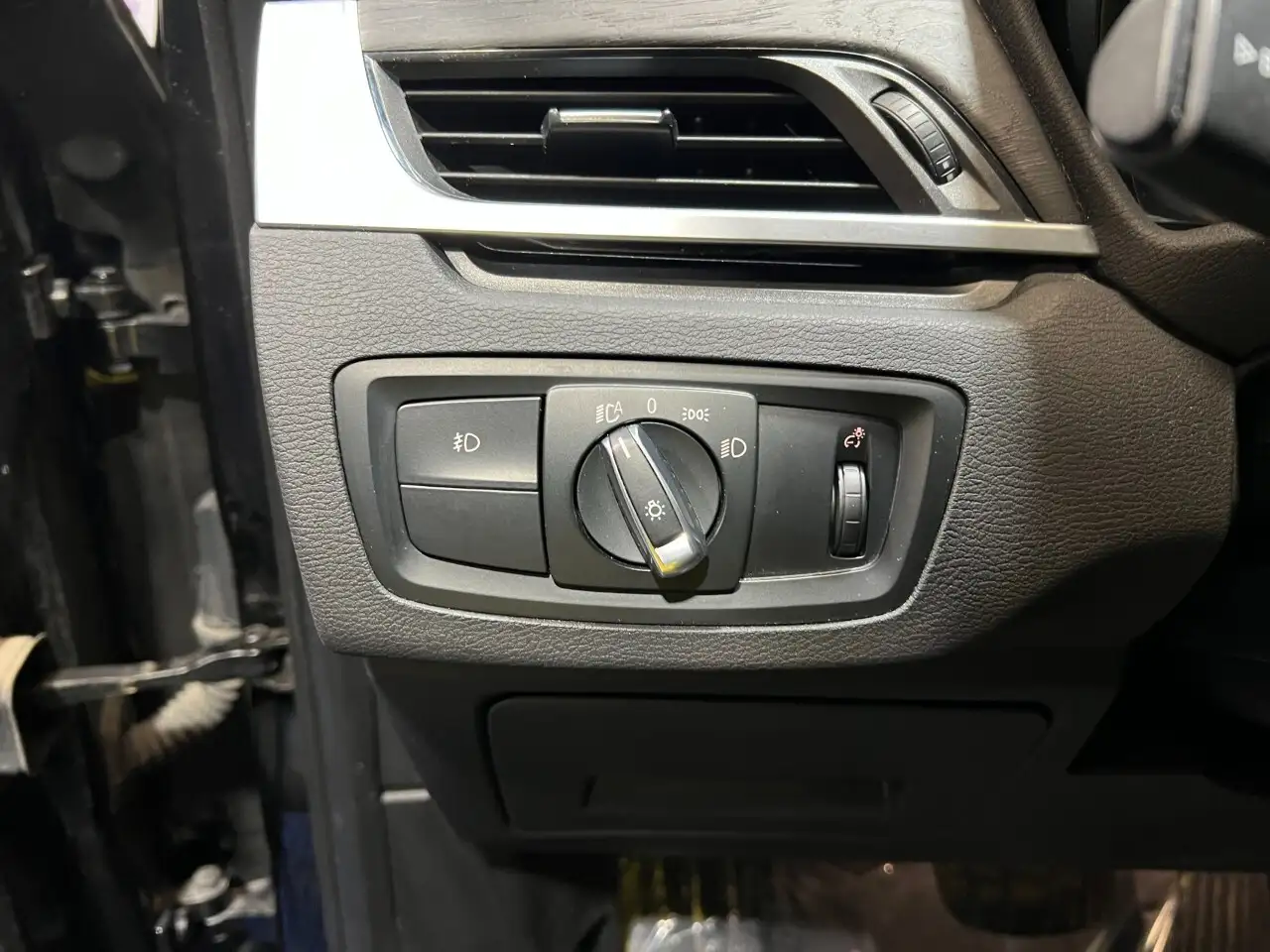 BMW X1 photo BMW X1