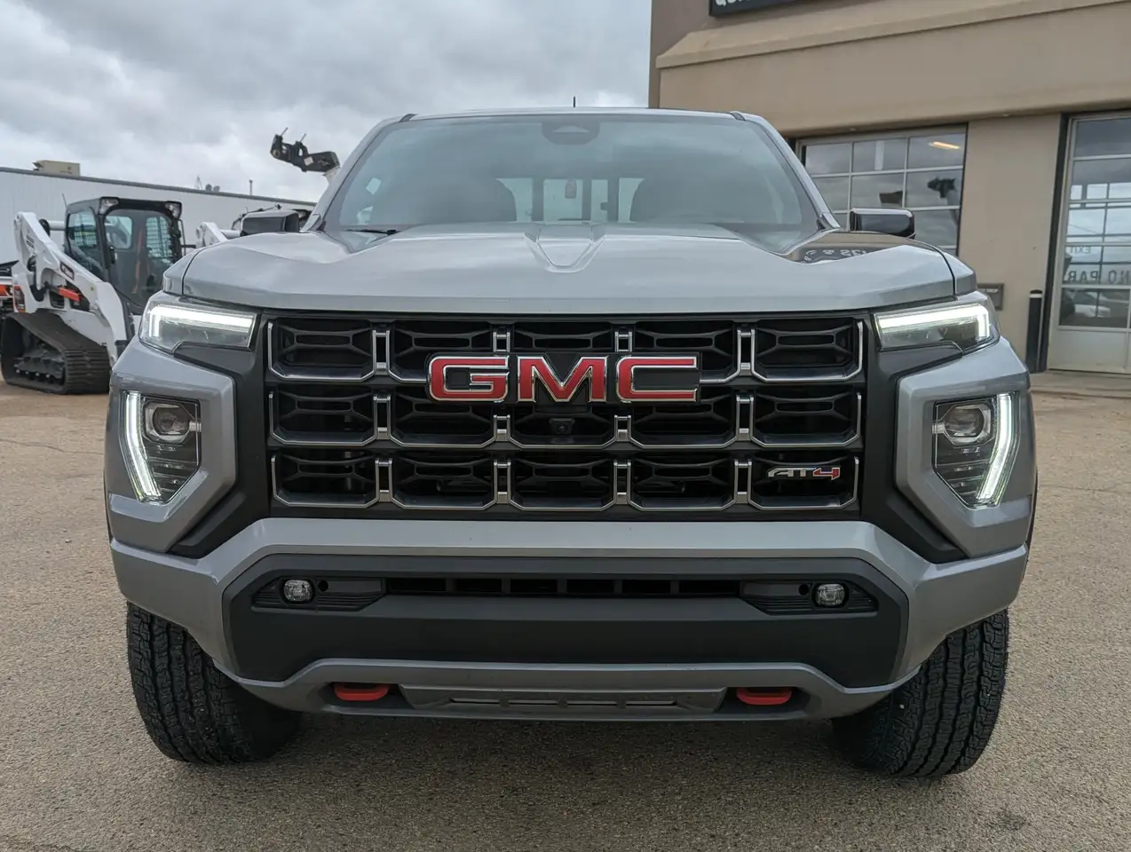 GMC Canyon photo GMC Canyon