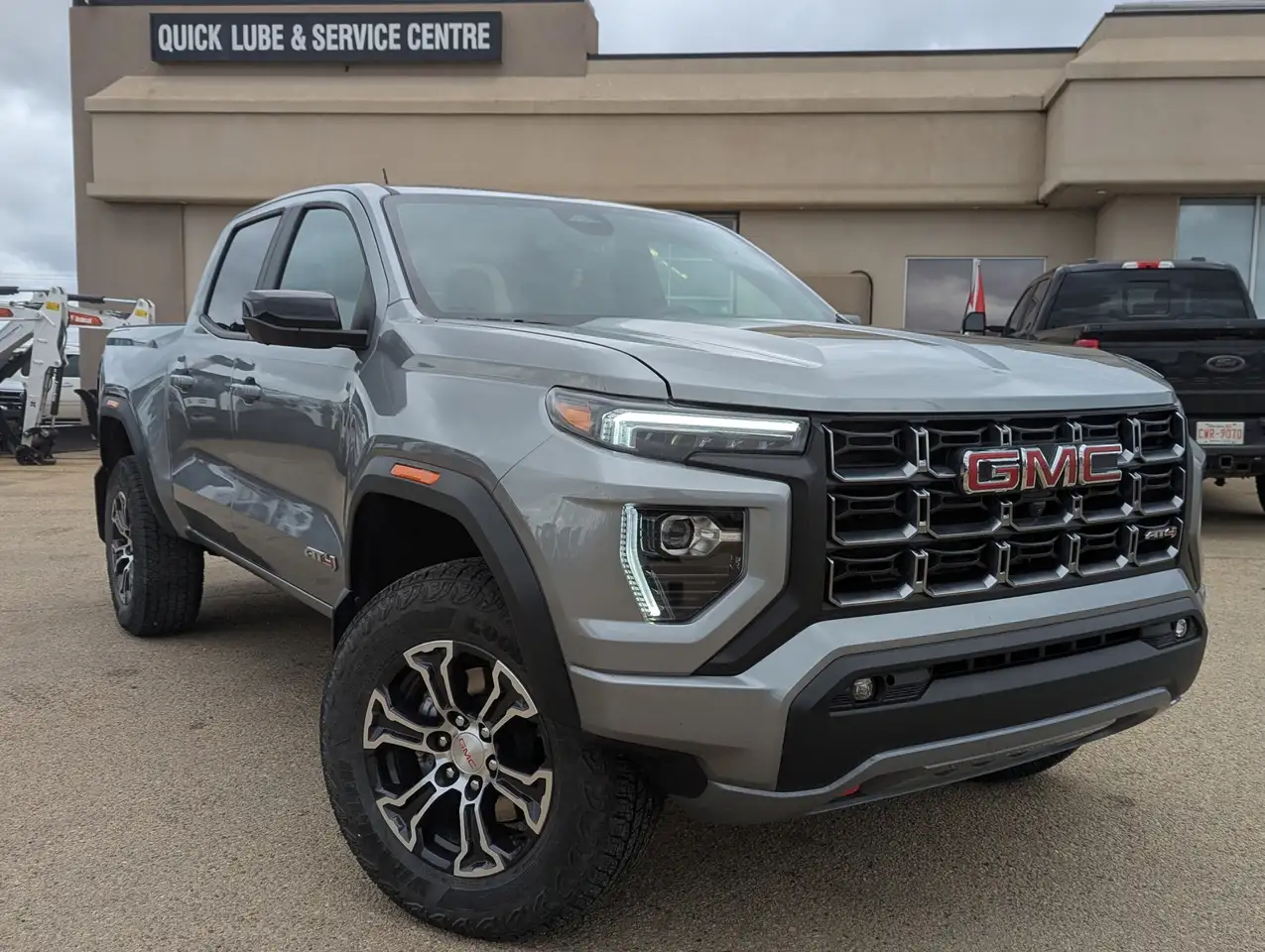 GMC Canyon photo GMC Canyon