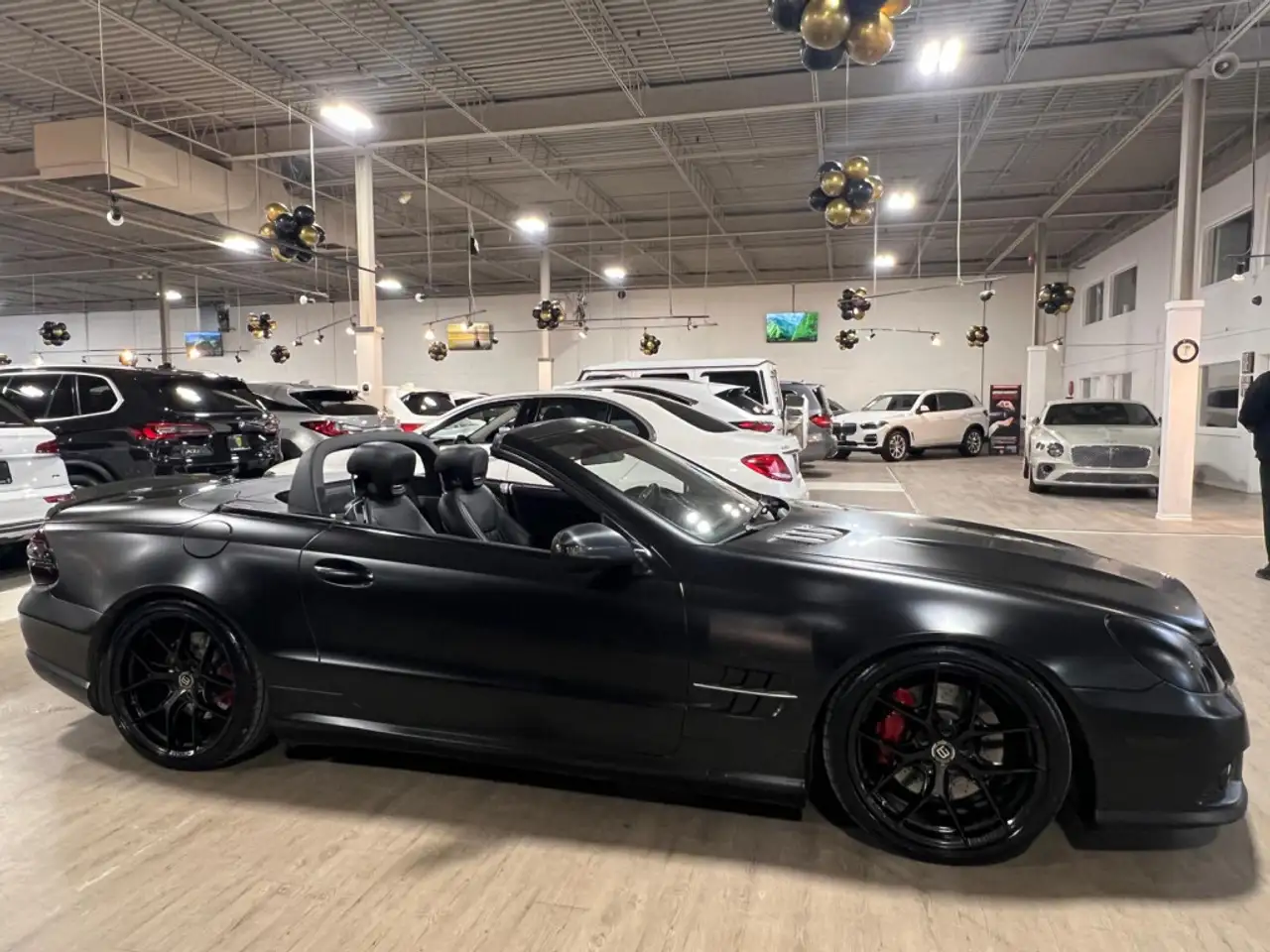 Mercedes-Benz SL снимка Mercedes-Benz SL